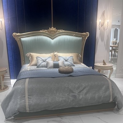 Luxury bed 1.8m